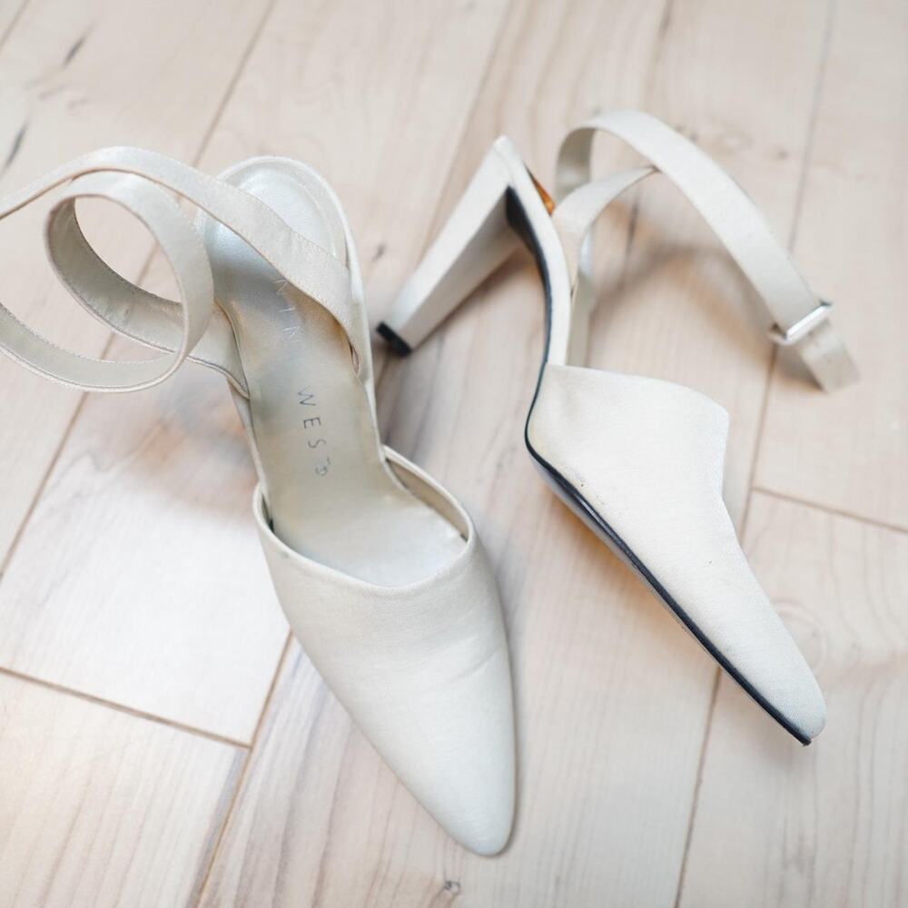 Nine West Cream Ankle Strap Heels Size 8M Y2K